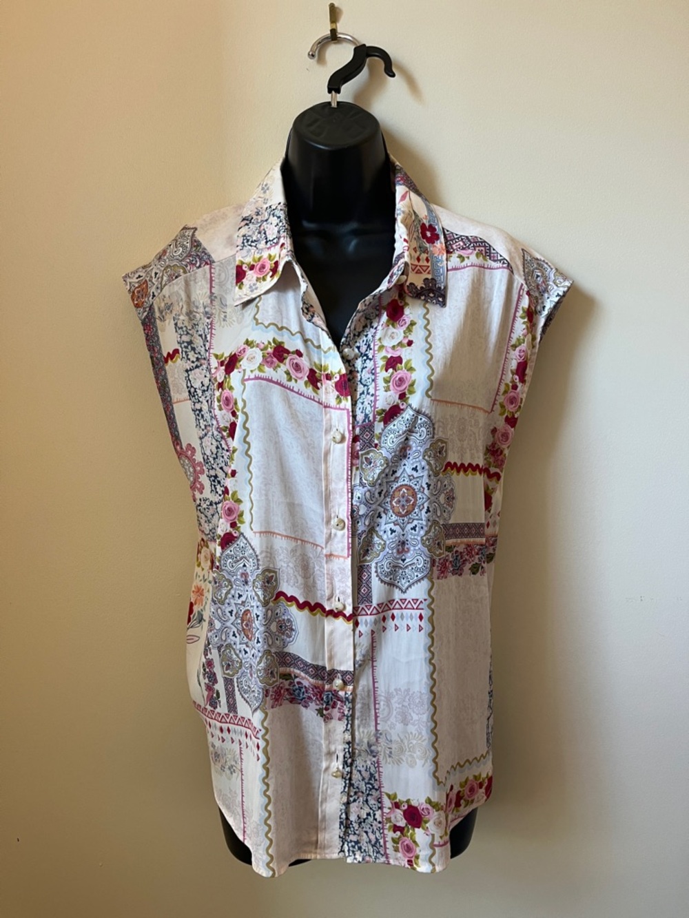 RACHEL Rachel Roy Sleeveless Button-Down Patchwork Floral Blouse - White